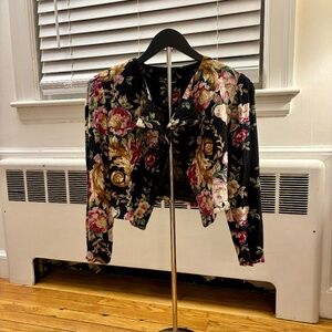 Like New Women's Vintage Floral Jacket – Black with Rose Print Size Medium